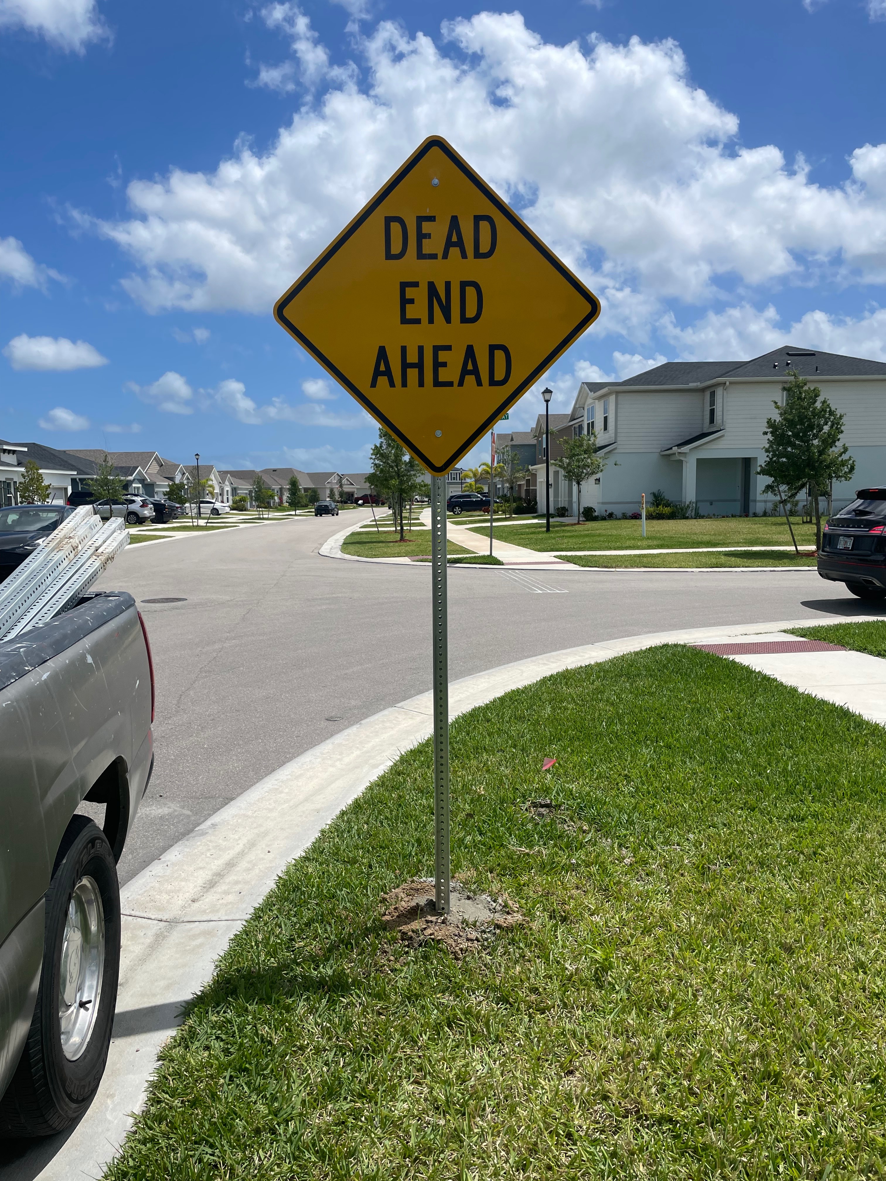 Dead end sign